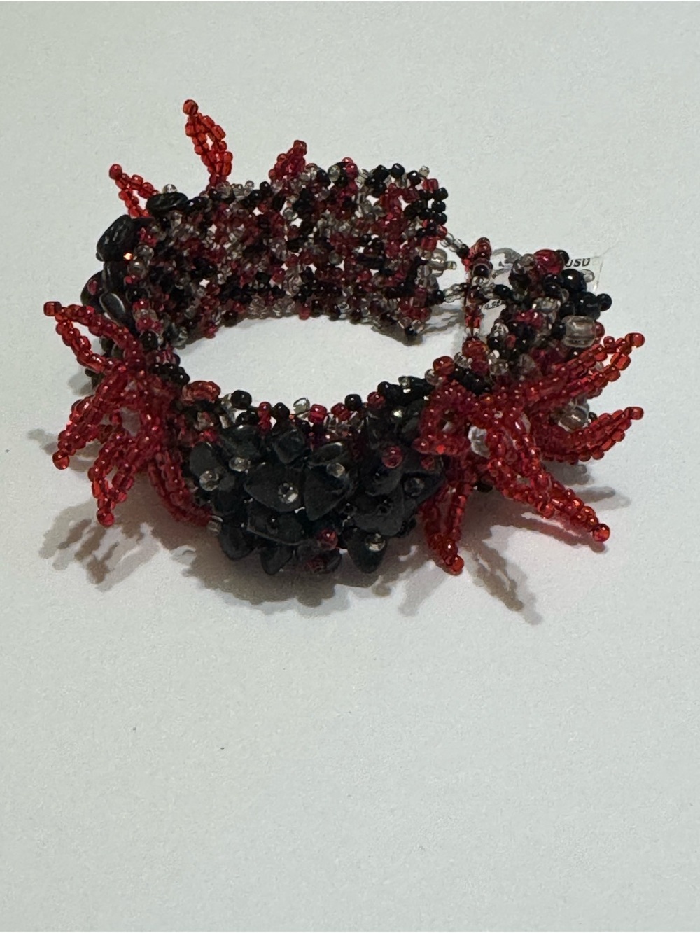 FLORAL BEADED BRACELET